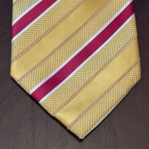 Azione Gold Red 100% Silk Men’s Neck Tie Made In China